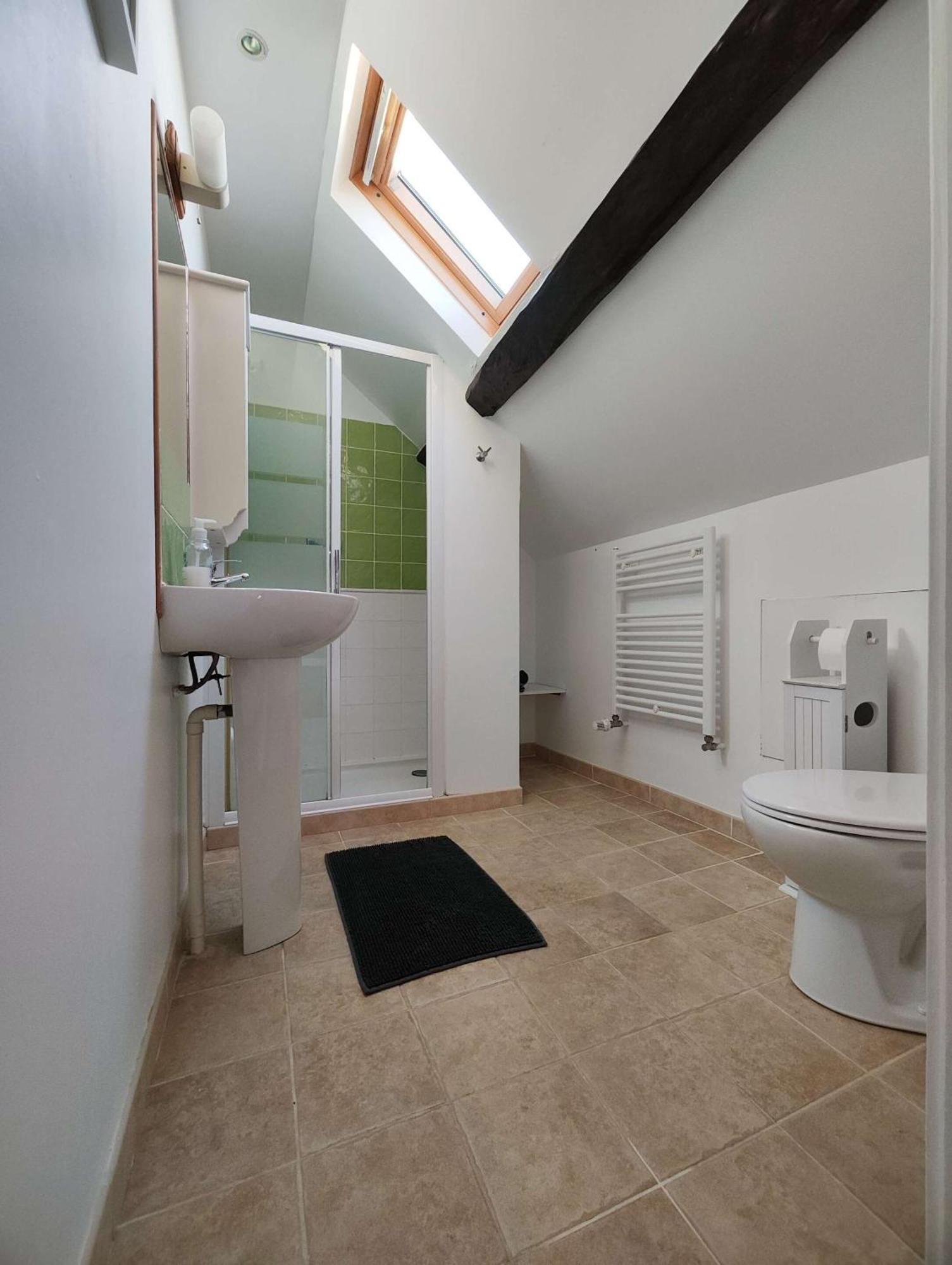 Gites Les Volets Rouges D'Allonnes Allonnes  Room photo